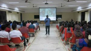 6.-CODEiT-Training-300x169-copy